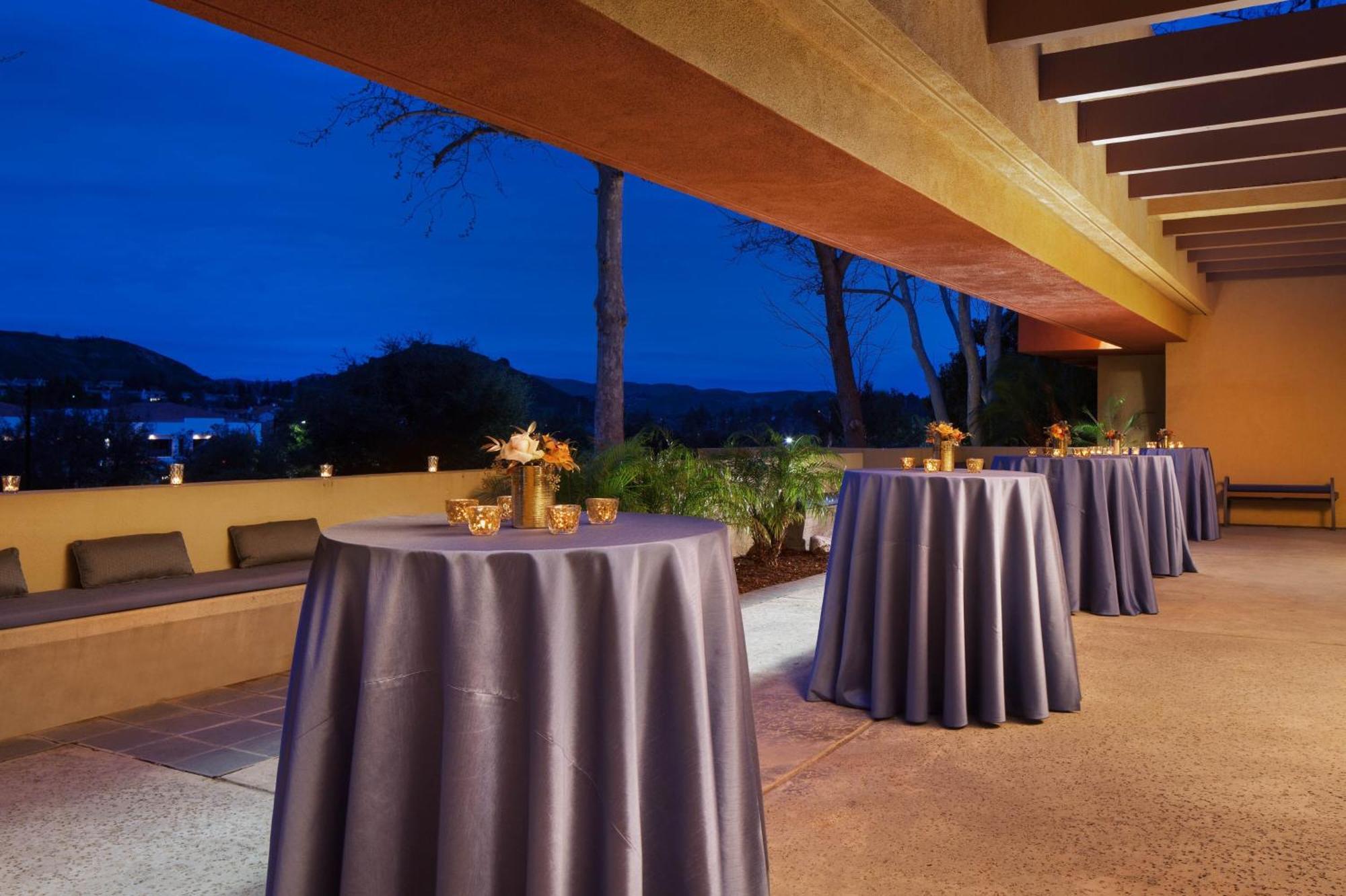 Sheraton Agoura Hills Hotel Exterior foto